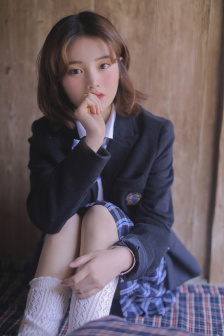 激烈摇床打扑克不盖被子