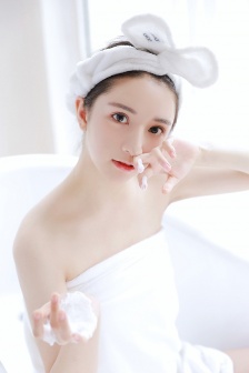 满床春水